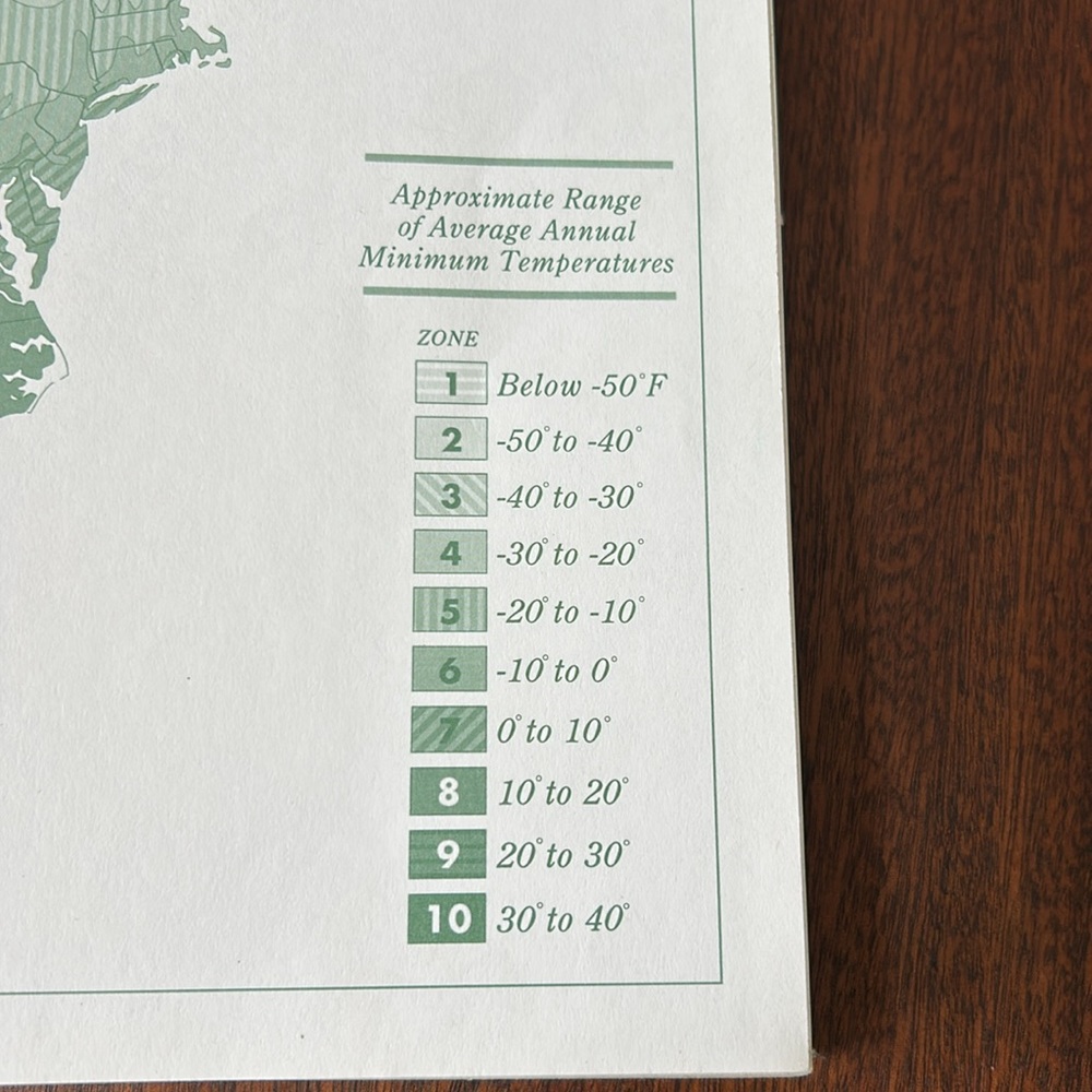 The Gardeners Encyclopedia of Plants and Flowers 1989 - Picture 7 of 10